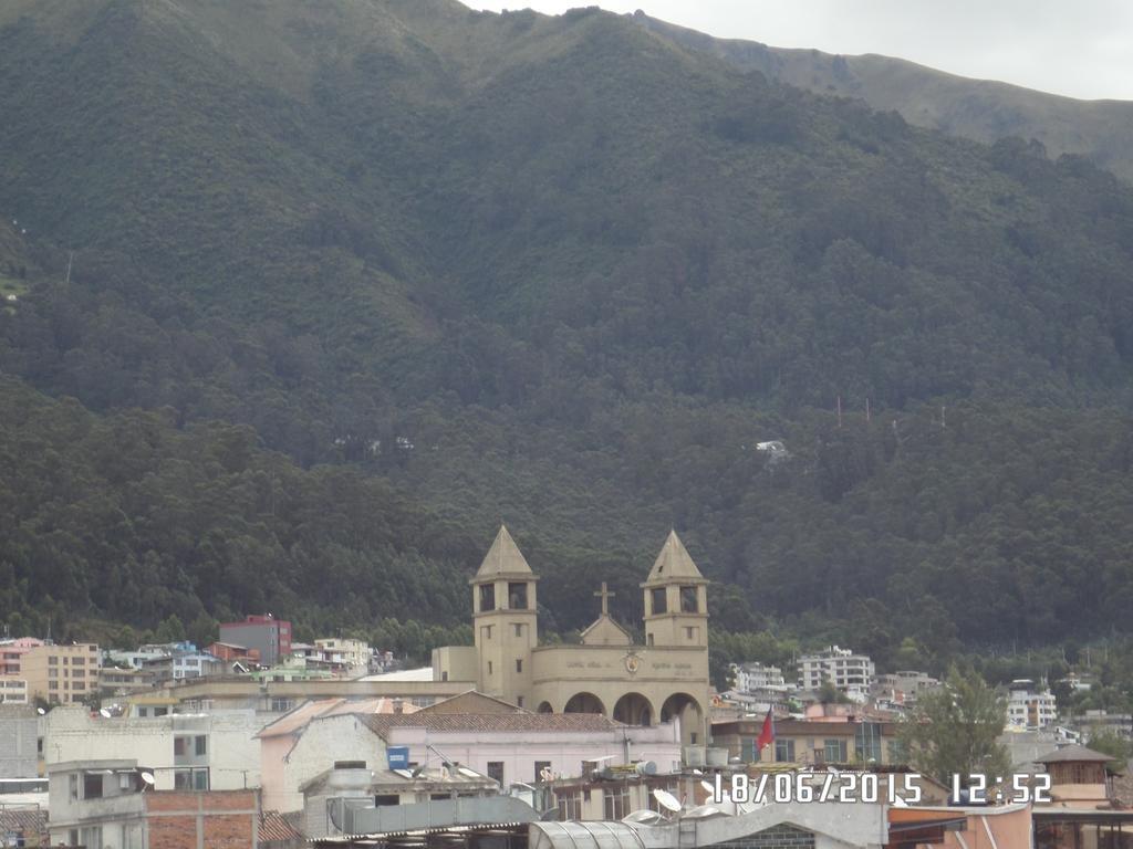 Hotel El Ejido Quito Eksteriør bilde
